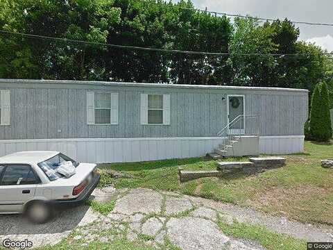 Willow Street Pike Trailer 12, Lancaster, PA 17602