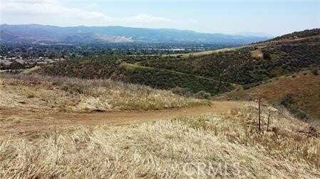 Fern Drive, Simi Valley, CA 93063