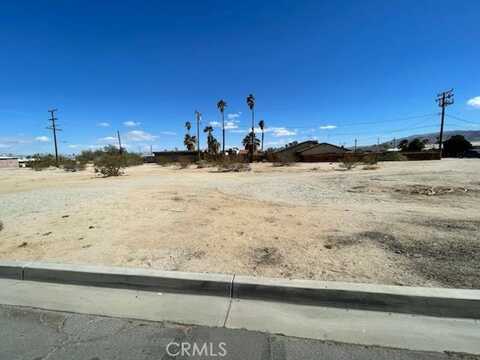 Desert Queen Avenue, 29 Palms, CA 92277