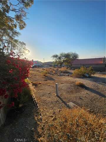 Avenida La Vis, Desert Hot Springs, CA 92240