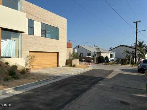Phillips Way, Los Angeles, CA 90042