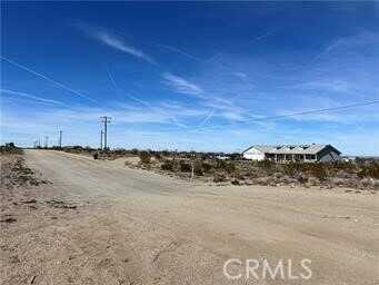 South St, Phelan, CA 92371
