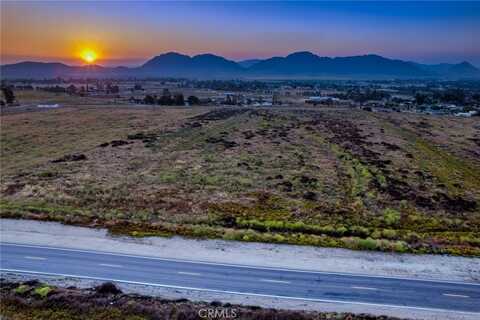 Montgomery Svol 10 Ave, Nuevo, CA 92567