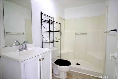 Fuente, OAK HILLS, CA 92344