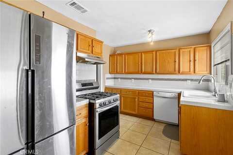 Osbun, SAN BERNARDINO, CA 92404