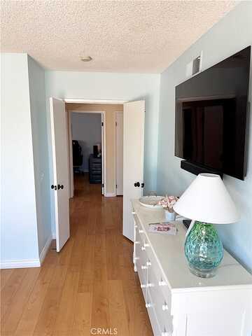 Magnolia Glen, VALENCIA, CA 91354