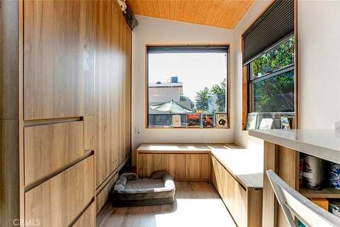 Mcgroarty, TUJUNGA, CA 91042