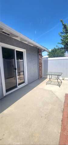Dot, SANTA CLARITA, CA 91350