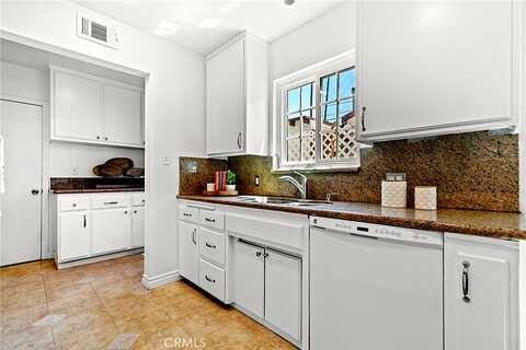 Gilmore, VAN NUYS, CA 91411