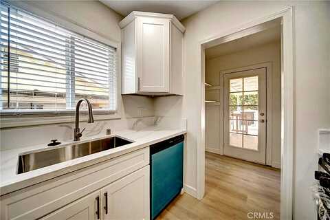 Grove, SUNLAND, CA 91040