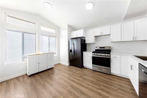Fontainebleau, MORENO VALLEY, CA 92555