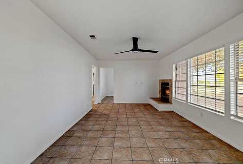 4Th, HESPERIA, CA 92345