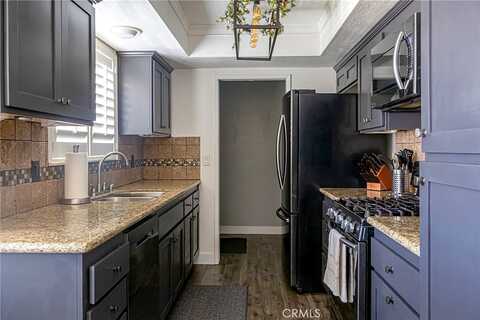 Mandan, APPLE VALLEY, CA 92307