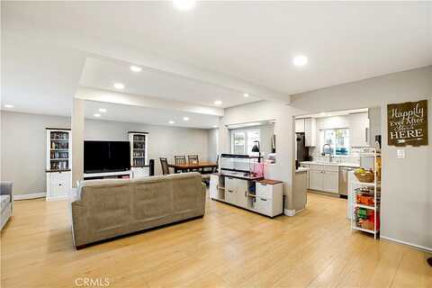 Bluford, WHITTIER, CA 90602