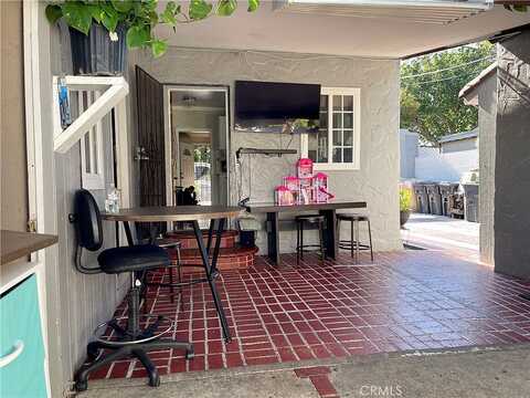 Shelton, SANTA ANA, CA 92703