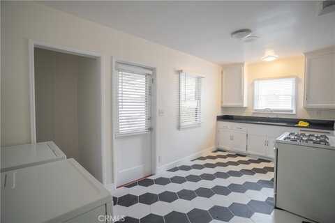Euclid, LONG BEACH, CA 90815