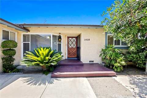 Thelborn, WEST COVINA, CA 91791