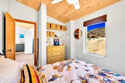 Pinon, MORONGO VALLEY, CA 92256