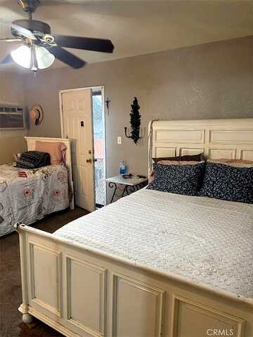 Smallwood, DOWNEY, CA 90240