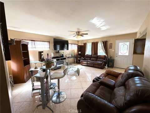 White, BAKERSFIELD, CA 93307