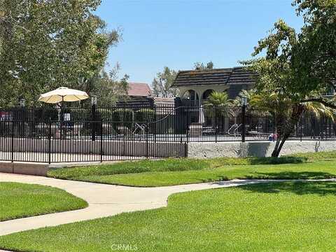 Larwin, CYPRESS, CA 90630