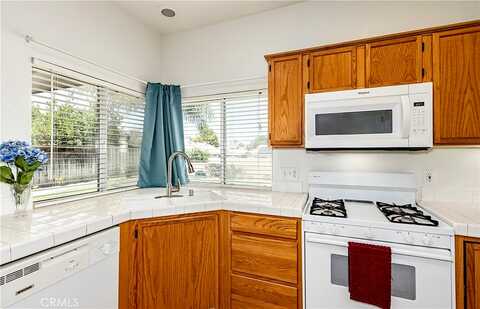 Rue Chablis, SAN JACINTO, CA 92583
