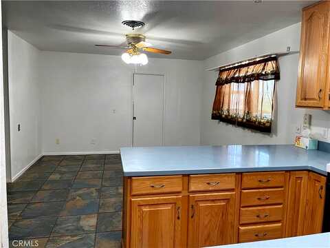 Las Flores, RIDGECREST, CA 93555