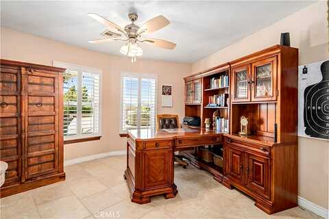 20Th, PALMDALE, CA 93551