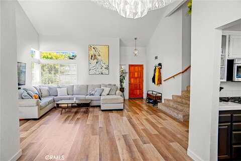 Kevin, SANTA CLARITA, CA 91350