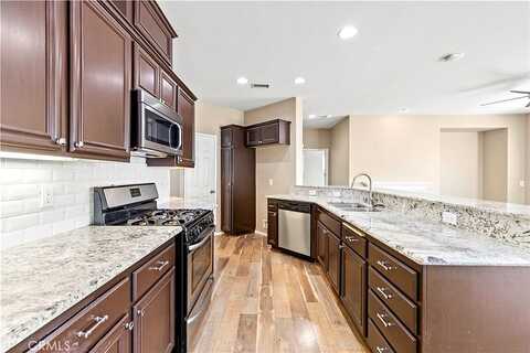 Serra, VALENCIA, CA 91355