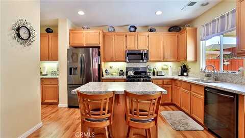 Furyk, HEMET, CA 92545