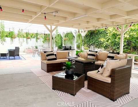 Ferndale, ANAHEIM, CA 92801