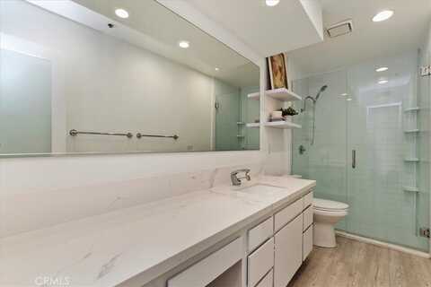Village, PALM SPRINGS, CA 92262