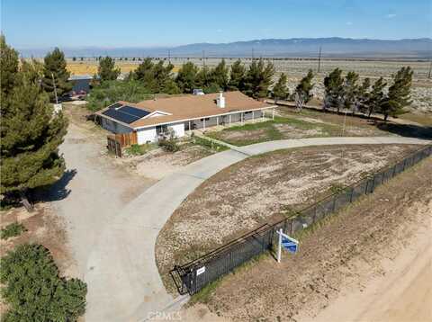 190Th, LANCASTER, CA 93536