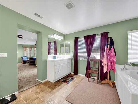 Giavon, PALMDALE, CA 93552