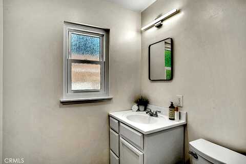 Royer, WEST HILLS, CA 91307