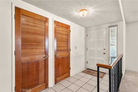 Pinon, YUCCA VALLEY, CA 92284