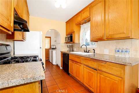 Columbia, POMONA, CA 91767