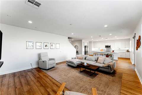 Stirrup, PALMDALE, CA 93551