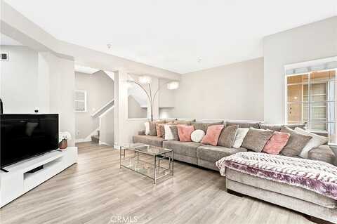 Lemoli, HAWTHORNE, CA 90250
