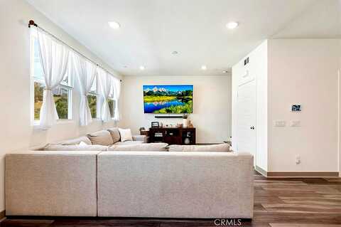 Watt, SYLMAR, CA 91342