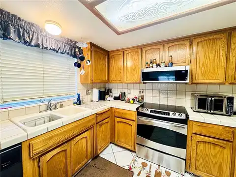 Providence, FRESNO, CA 93722