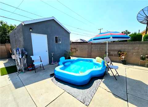 Tajauta, COMPTON, CA 90220