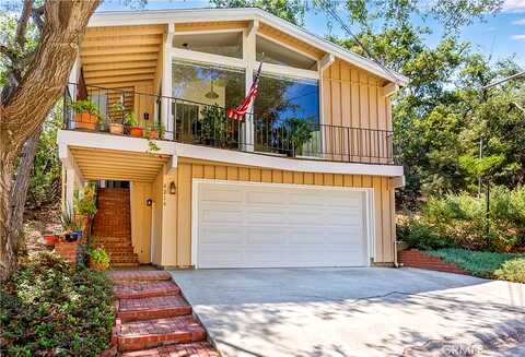 Tosca, WOODLAND HILLS, CA 91364