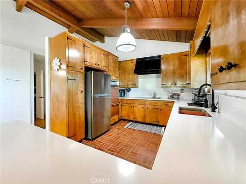 Altdorf, CRESTLINE, CA 92325