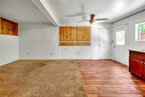 Woodland, CRESTLINE, CA 92325