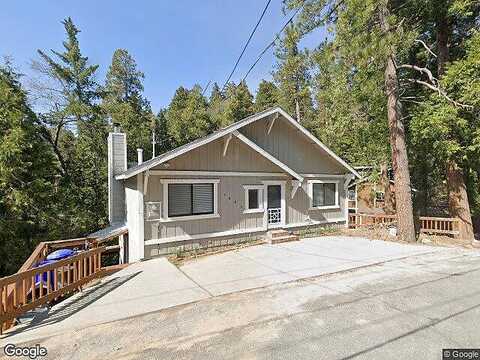 Chateau, CRESTLINE, CA 92325
