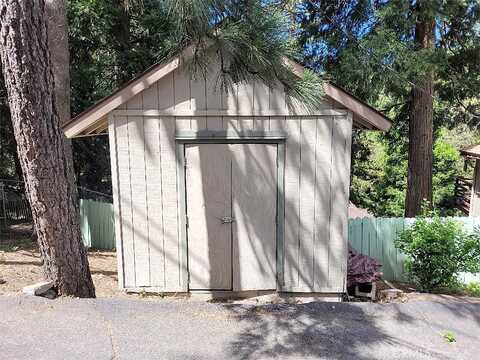Ponderosa, CRESTLINE, CA 92325