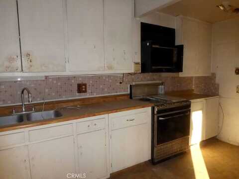 Main, BARSTOW, CA 92311