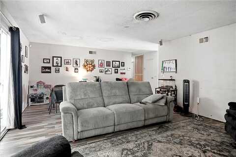 Dumbarton, SAN BERNARDINO, CA 92404